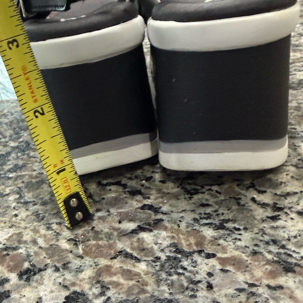 Black & White Crisscross Wedge Sandals - Picture 3 of 9